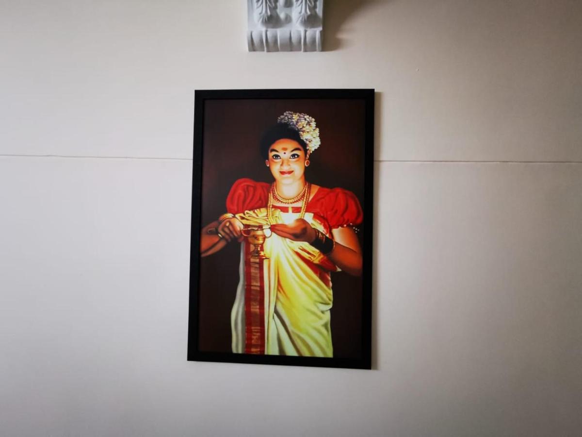 J2 Home Stay - Luxury Homes With Caravan Services Thiruvananthapuram Екстер'єр фото
